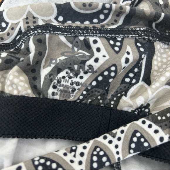 Prana Quinn Dress Women's XS Paisley Black Gray White Cross Back Shelf Bra - Picture 6 of 7
